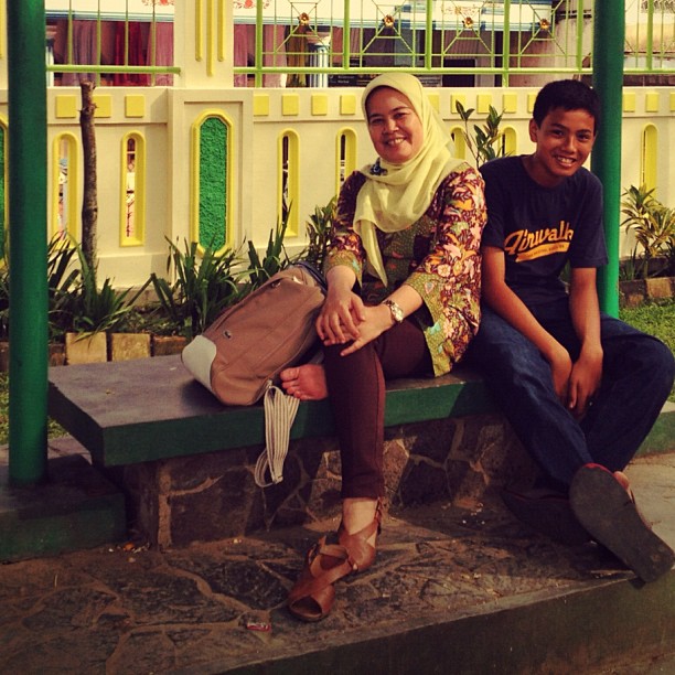 479762_4961095627794_1638788205_n