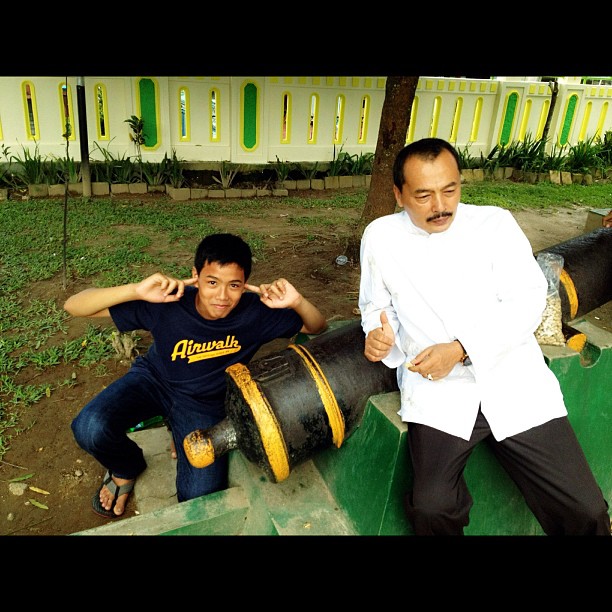 481852_4961087387588_853890261_n